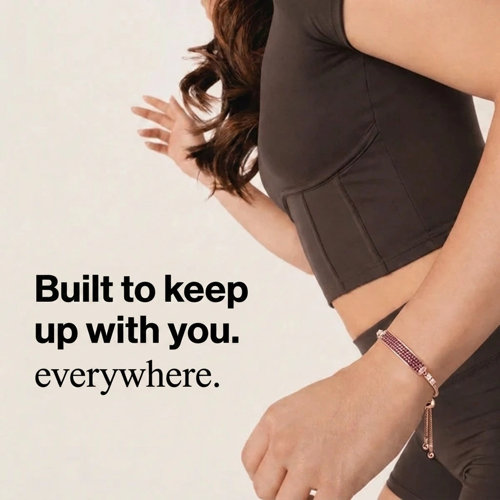 [EN] Woman on the move wearing the rose gold Tetra band
